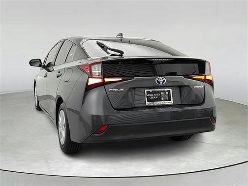 2021 Toyota Prius LE