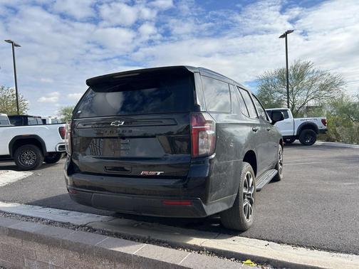 2023 Chevrolet Tahoe 4WD RST
