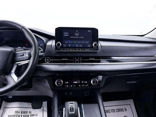 Black Diamond 2024 Mitsubishi Outlander ES
