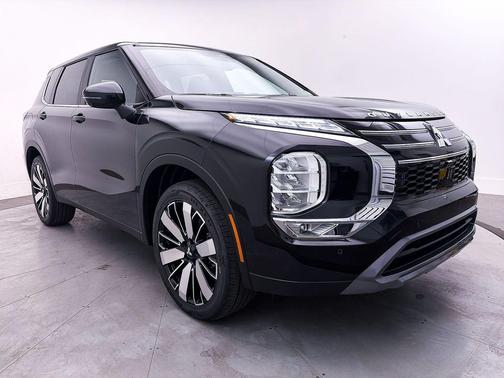 Black Diamond 2026 Mitsubishi Outlander SE 1.5T 2WD