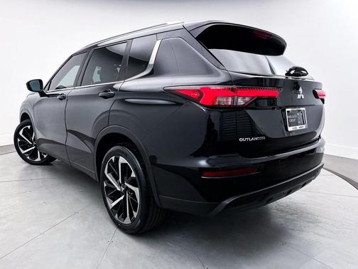 2022 Mitsubishi Outlander ES 2.5 S-AWC