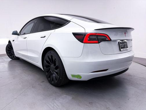 2023 Tesla Model 3 Performance