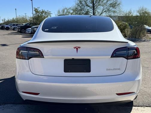 2023 Tesla Model 3 Performance
