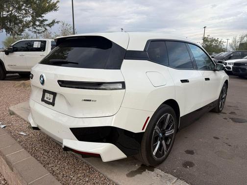 2023 BMW iX xDrive50