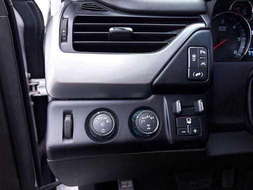 Summit White 2018 Chevrolet Tahoe LT