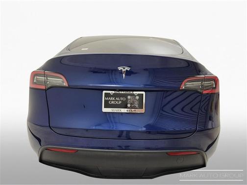 2021 Tesla Model Y Standard Range Rear-Wheel Drive