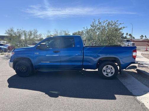 2017 Toyota Tundra SR5