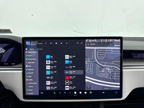 2023 Tesla Model X Plaid Tri Motor All-Wheel Drive