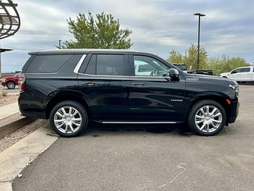 2023 Chevrolet Tahoe 4WD High Country