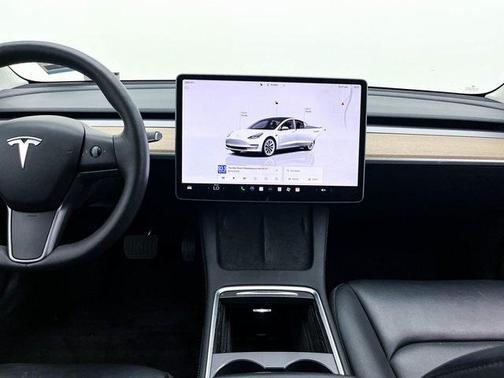 2022 Tesla Model 3 Standard Range