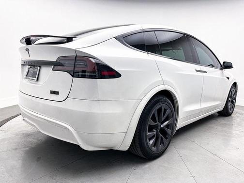2022 Tesla Model X Plaid Tri Motor All-Wheel Drive
