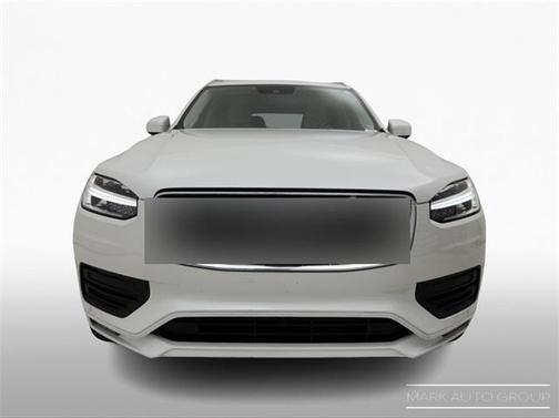 2020 Volvo XC90 T6 Momentum