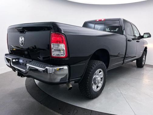 2020 RAM 3500 Tradesman Crew Cab 4x4 8' Box