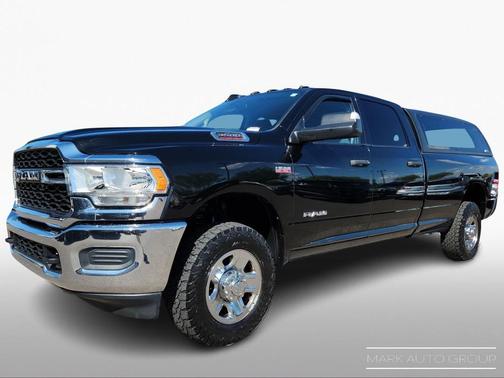 2020 RAM 3500 Tradesman Crew Cab 4x4 8' Box