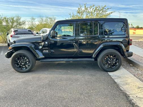2023 Jeep Wrangler 4xe Sahara