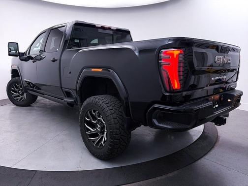 2024 GMC Sierra 2500 AT4
