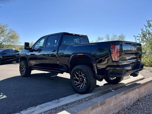 2024 GMC Sierra 2500 AT4