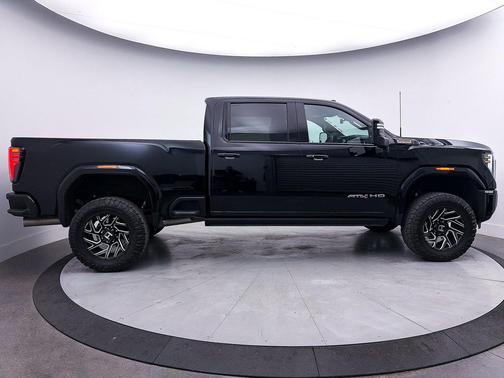 2024 GMC Sierra 2500 AT4