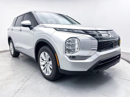 2025 Mitsubishi Outlander ES 2.5 2WD