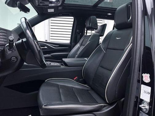 2022 Cadillac Escalade Sport