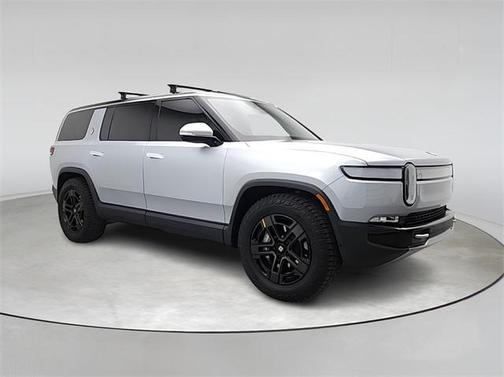 2024 Rivian R1S Adventure