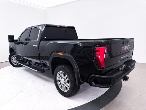 Onyx Black 2025 GMC Sierra 3500 Denali