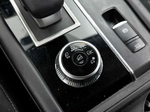 Alloy Silver Metallic 2022 Mitsubishi Outlander ES