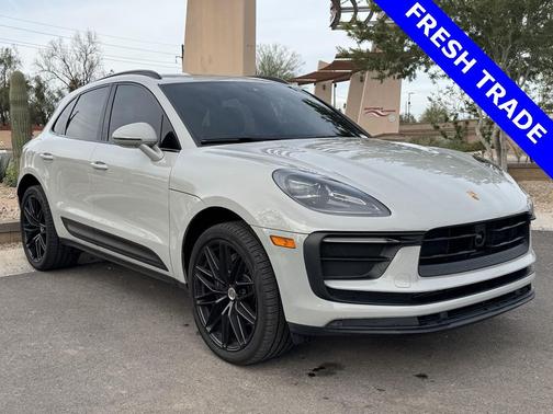 2023 Porsche Macan T