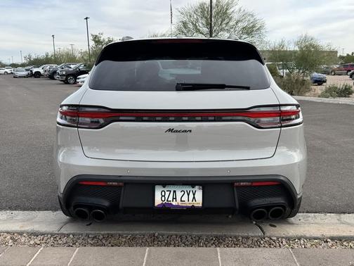 2023 Porsche Macan T