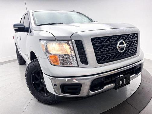 2019 Nissan Titan SV
