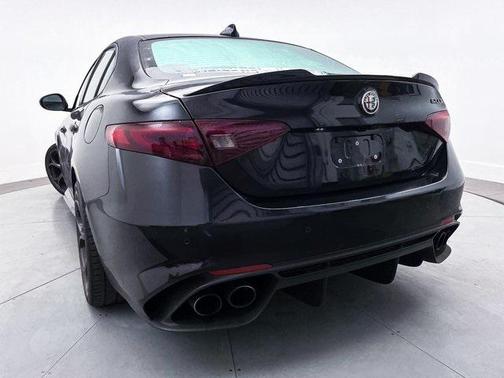 2019 Alfa Romeo Giulia Quadrifoglio