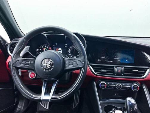 2019 Alfa Romeo Giulia Quadrifoglio