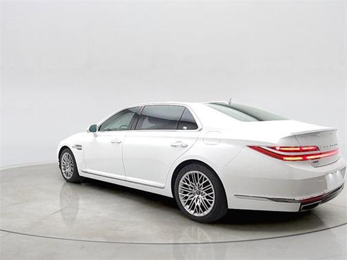 2022 Genesis G90 Premium