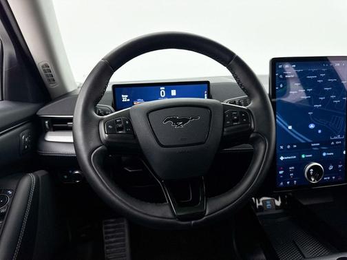 2022 Ford Mustang Mach-E California Route 1