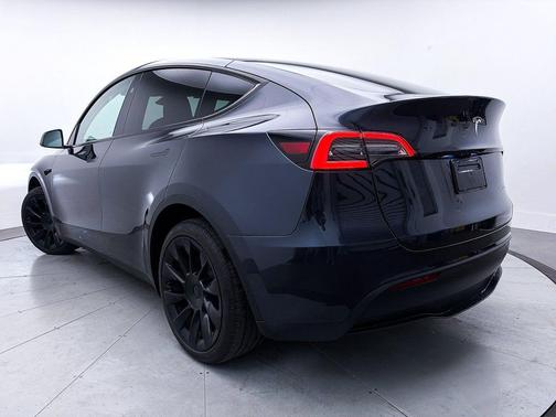 2024 Tesla Model Y Long Range Dual Motor All-Wheel Drive