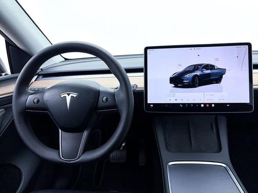 2024 Tesla Model Y Long Range Dual Motor All-Wheel Drive