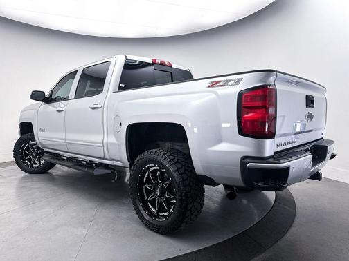Silver Ice Metallic 2017 Chevrolet Silverado 1500 2LT