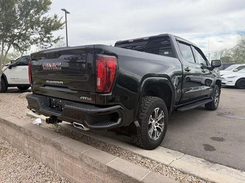 2022 GMC Sierra 1500 AT4