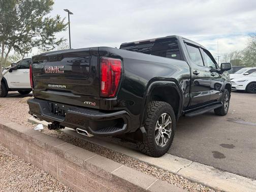 2022 GMC Sierra 1500 AT4