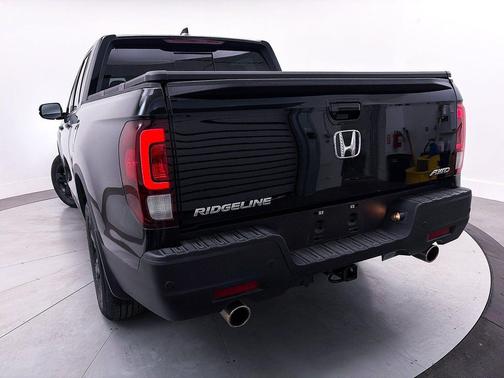 2023 Honda Ridgeline Black