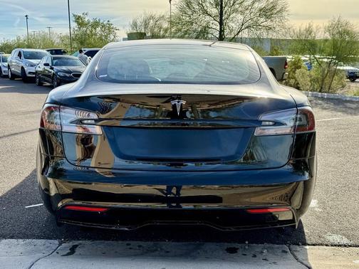 2021 Tesla Model S Long Range