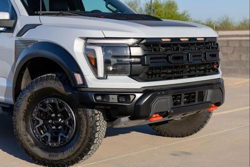 SPACE WHITE METALLIC 2025 Ford F-150 Raptor
