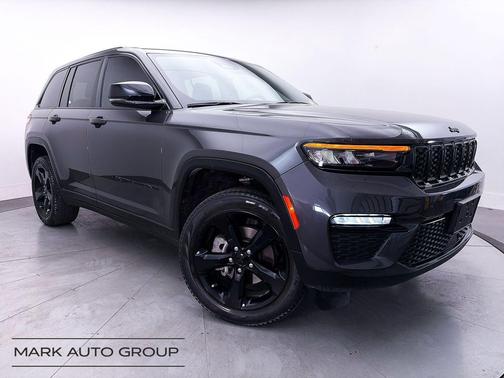 Baltic Gray Metallic Clearcoat 2024 Jeep Grand Cherokee Limited