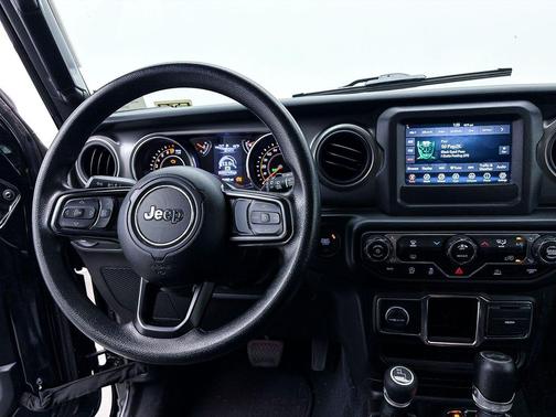 Black Clearcoat 2022 Jeep Wrangler Unlimited Sport