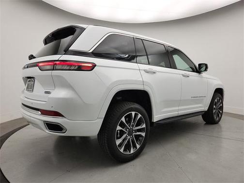 2022 Jeep Grand Cherokee 4xe Overland