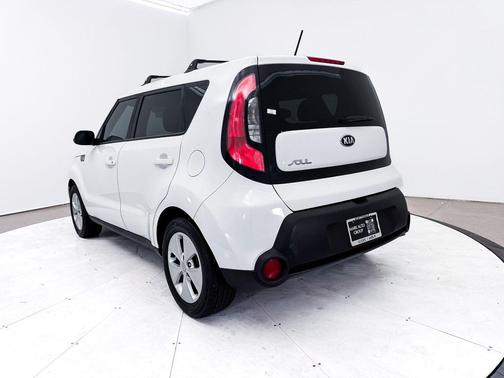 Clear White 2016 Kia Soul Base