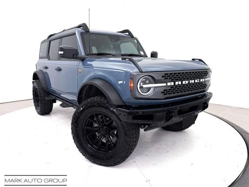 AZURE GRAY MET TRI-COAT 2024 Ford Bronco Badlands