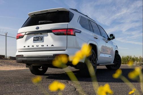 2024 Toyota Sequoia SR5