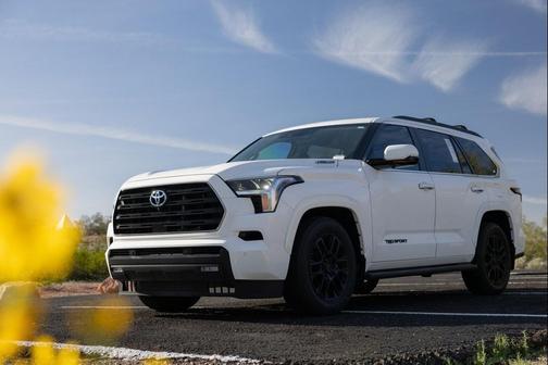 2024 Toyota Sequoia SR5
