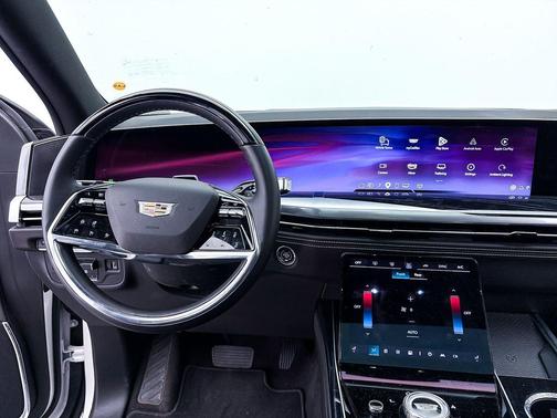 Crystal White Tricoat 2025 Cadillac Escalade ESV Sport